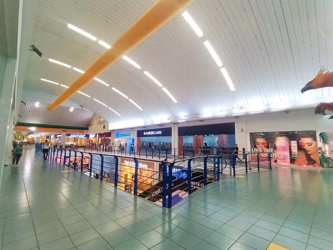 VENTA LOCAL COMERCIAL ALBROOK MALL PASILLO DEL CANGURO - Imagen 3
