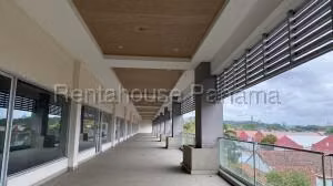 Alquiler de Local Comercial con 150m2 en Albrook PH Paseo Albrook 26-6169SR