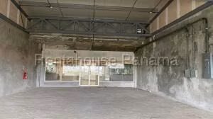 Alquiler de Local Comercial con 150m2 en Albrook PH Paseo Albrook 26-6169SR
