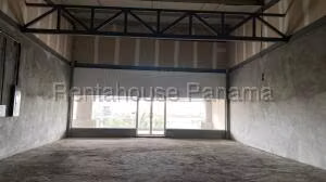 Alquiler de Local Comercial con 150m2 en Albrook PH Paseo Albrook 26-6169SR