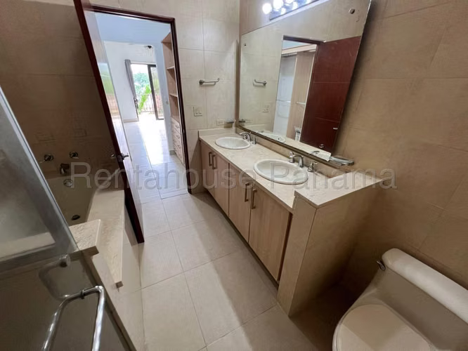 Venta de Apartamento de 143 m2 en PH Embassy Village, Albrook 25-9756GG - Imagen 9