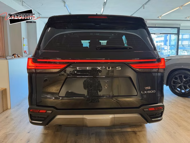 LEXUS LX600 AÑO 2026
