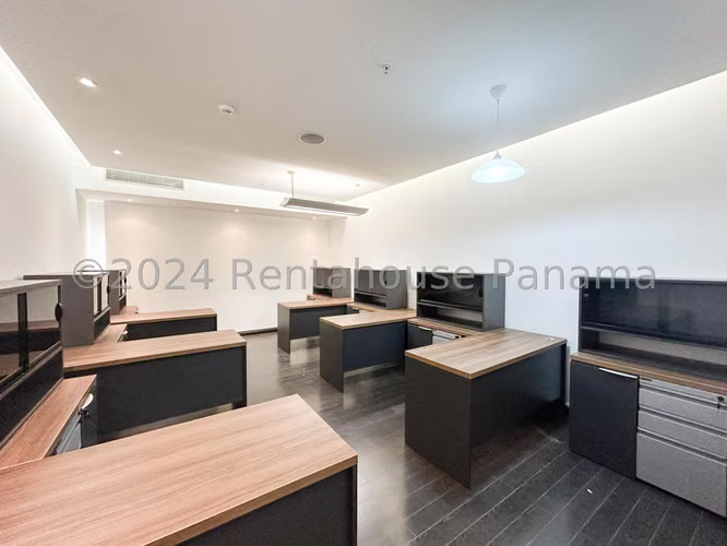 Venta de edificio en Carrasquilla AK