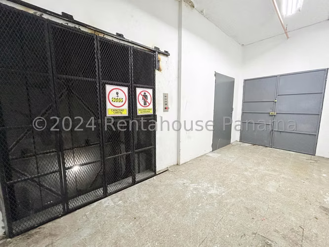 Venta de edificio en Carrasquilla AK