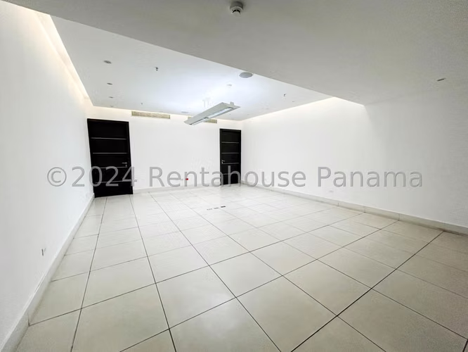 Venta de edificio en Carrasquilla AK
