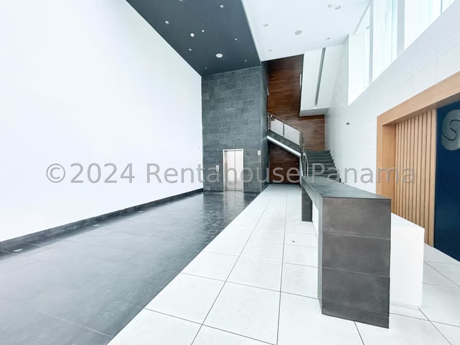Venta de edificio en Carrasquilla AK