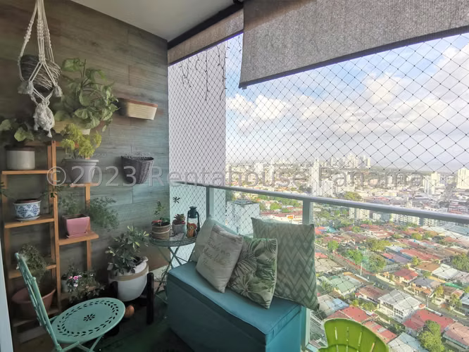  Apartamento en Venta en Hato Pintado SYH