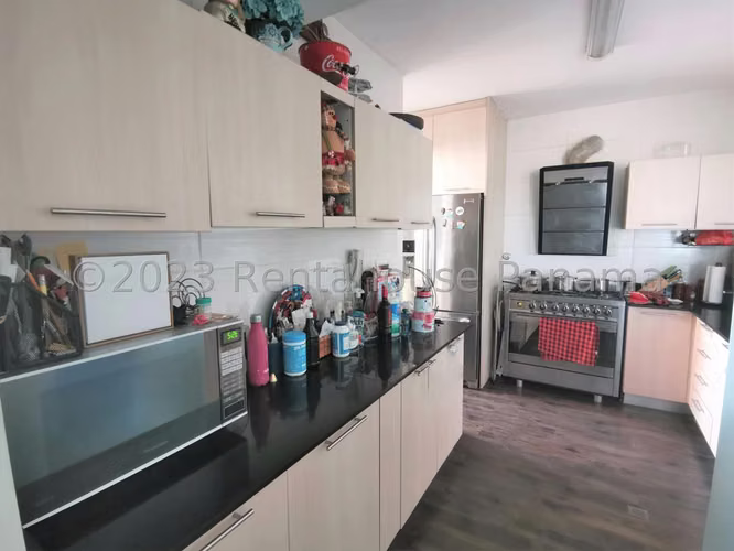  Apartamento en Venta en Hato Pintado SYH