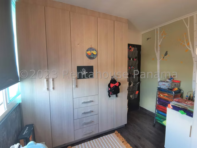  Apartamento en Venta en Hato Pintado SYH
