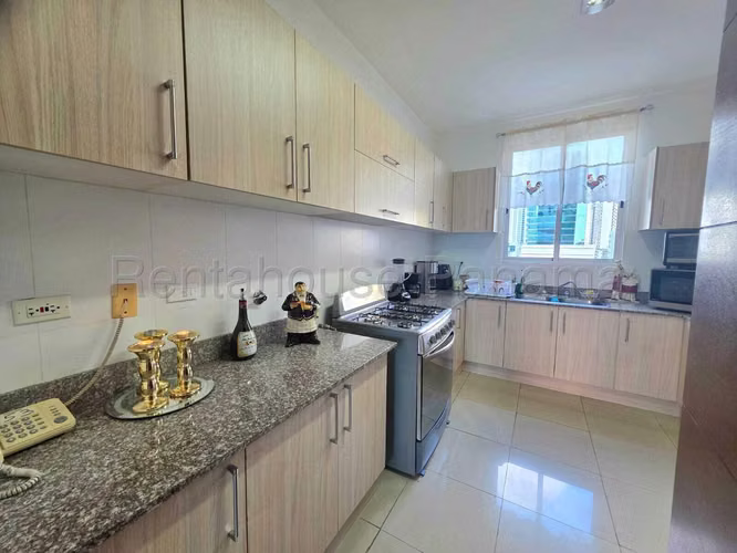  Apartamento en Venta en Obarrio SYH