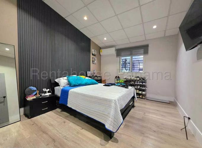 Venta de casa en Chanis AK