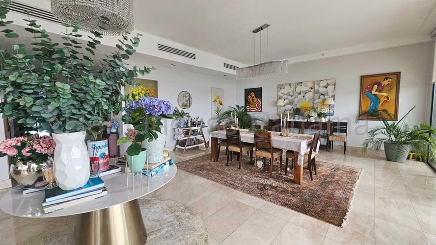 Venta de apartamento en Santa María AK