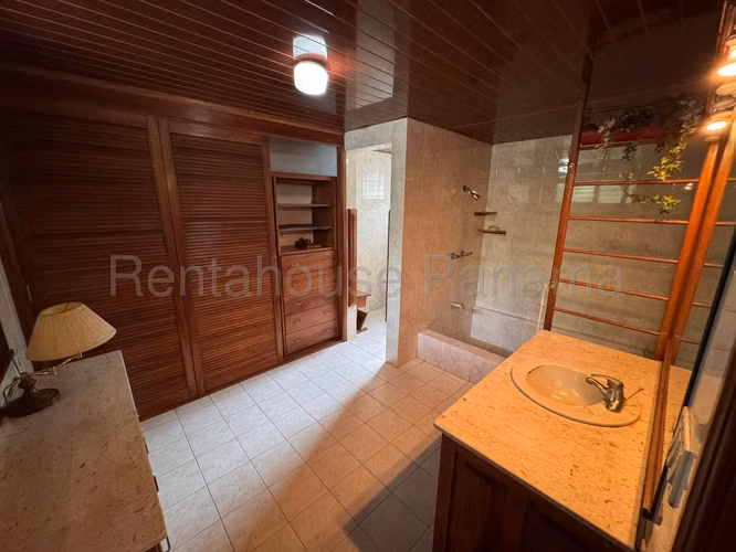 Casa en Venta en Altos de Golf AFC 26-2981