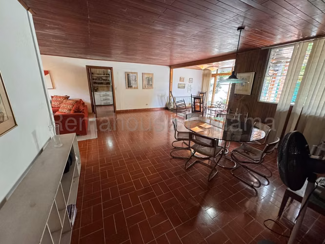 Casa en Venta en Altos de Golf AFC 26-2981