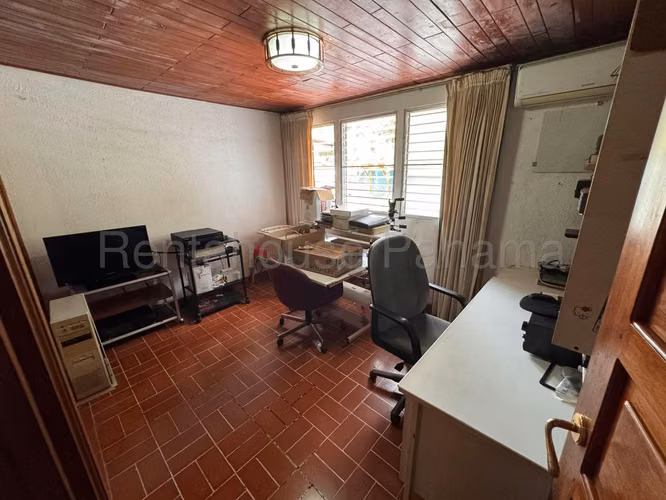 Casa en Venta en Altos de Golf AFC 26-2981