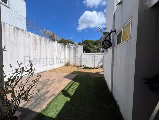 Casa en Venta en Brisas del Golf AFC 26-5965