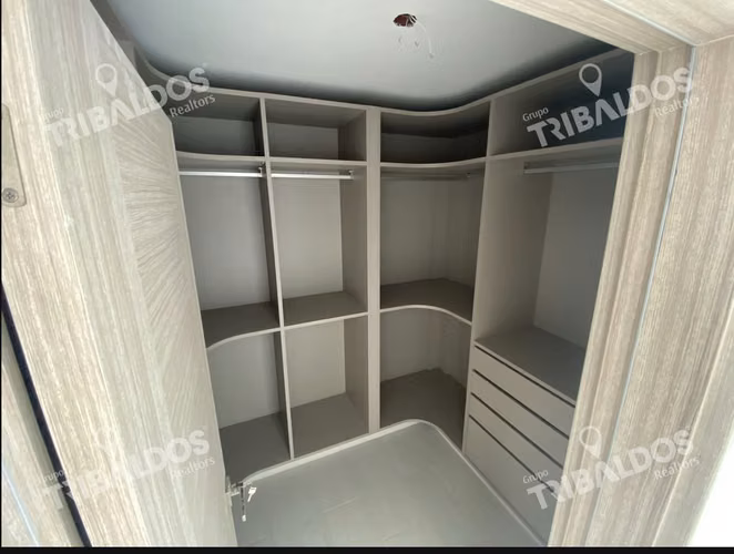 Venta de Apartamento en PH The Towers at 50Th Street, San Francisco - Imagen 9