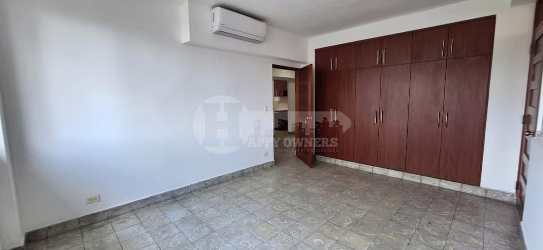 Alquiler de apartamento en Edificio 71, Vía Argentina