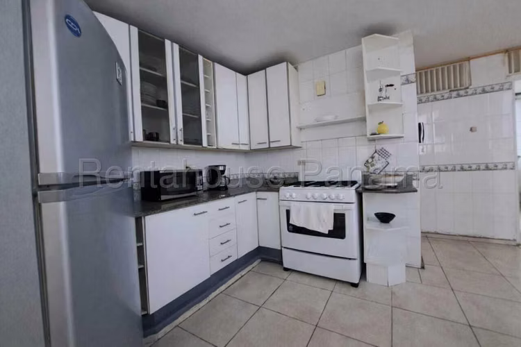 Venta de apartamento de 192m² en Bella Vista 26JS5237