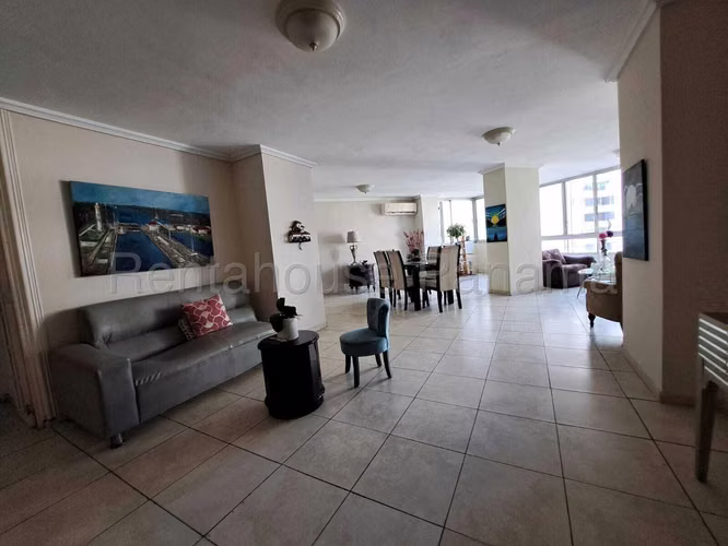 Venta de apartamento de 192m² en Bella Vista 26JS5237