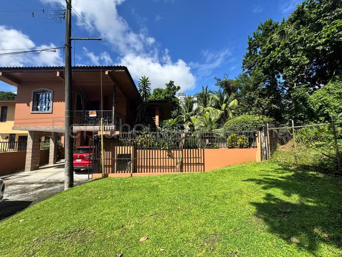Vendo Casa Espaciosa en Condado del Rey 26-2430GG - Imagen 5