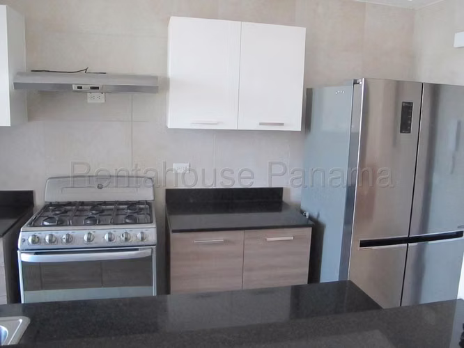 Alquiler de apartamento de 93m² en El Cangrejo 26JS6204