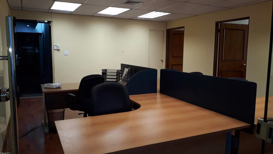 Alquiler de oficina amoblada de 88.45m² en Obarrio 26JS5953