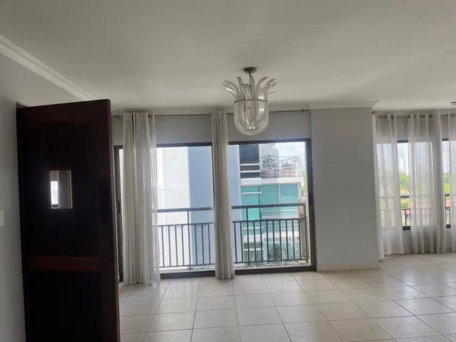 Banco Vende Apartamento en PH LONG BEACH, Coco del Mar