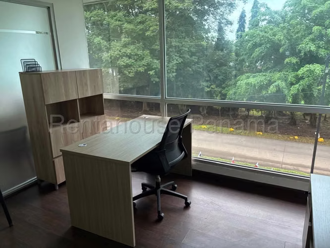 Local Comercial en Alquiler en Ancon JG