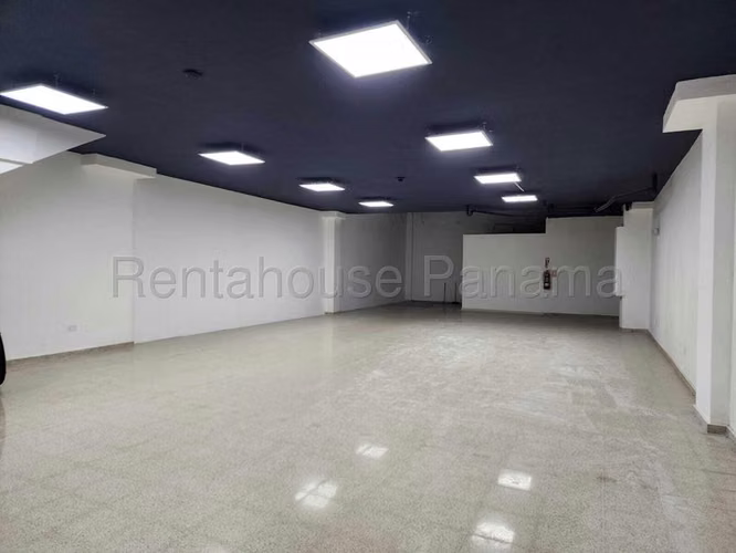 Local Comercial en Alquiler en Chanis JG