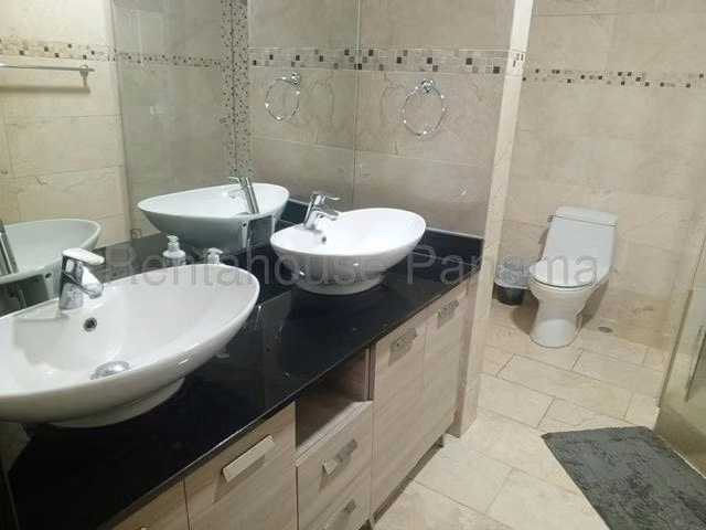 OPORTUNUDAD!!! Se vende amplio apartamento en Punta Pacífica - Imagen 9