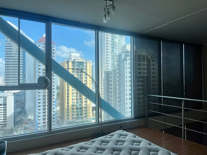 Banco Vende Apartamento en PH LOFT FOUR 41 Punta Pacífica