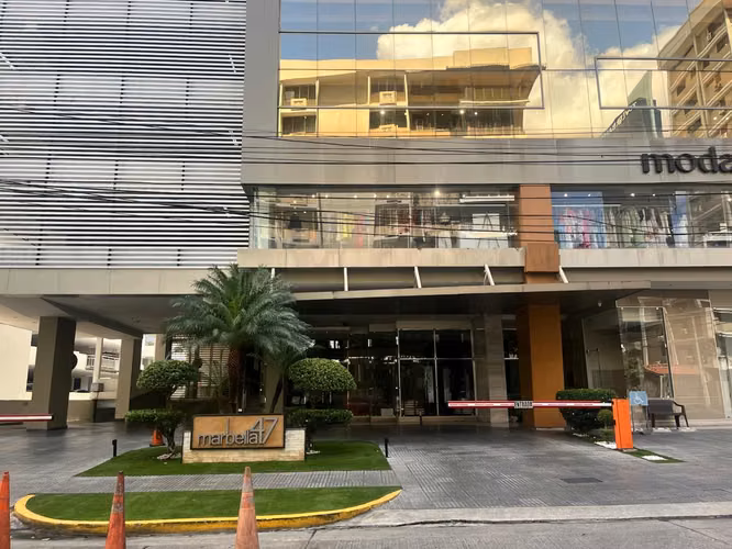 Bank Sells Apartment in PH MARBELLA 47