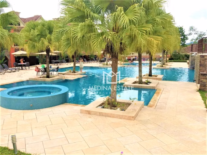 Venta Casa Embassy Club Modelo Forest Reserve  3 Recámaras  Terraza y Jardín