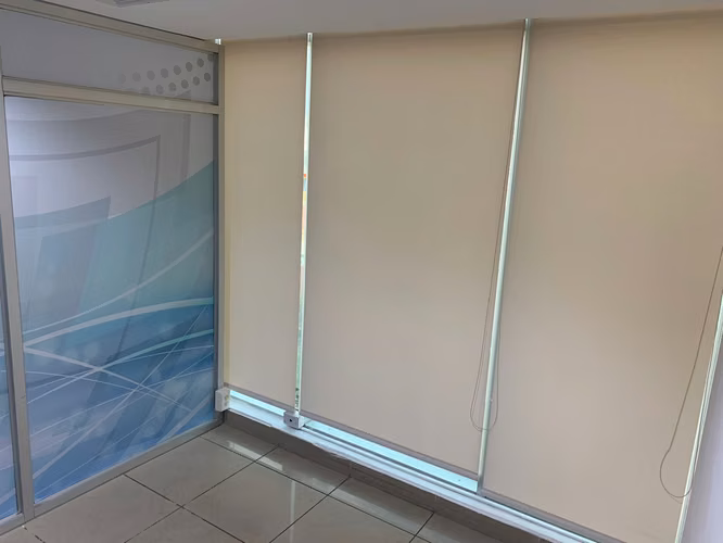 VENTA DE OFICINA - C. EMPRESARIAL MAR DEL SUR - Imagen 5