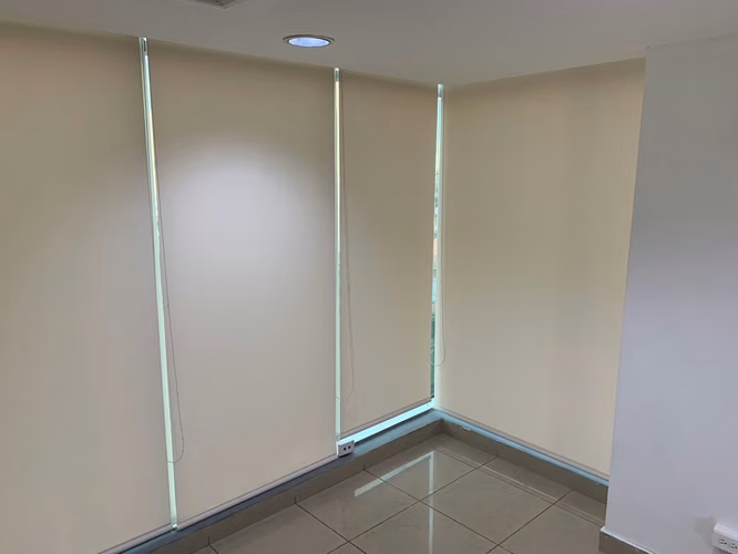 VENTA DE OFICINA - C. EMPRESARIAL MAR DEL SUR - Imagen 6