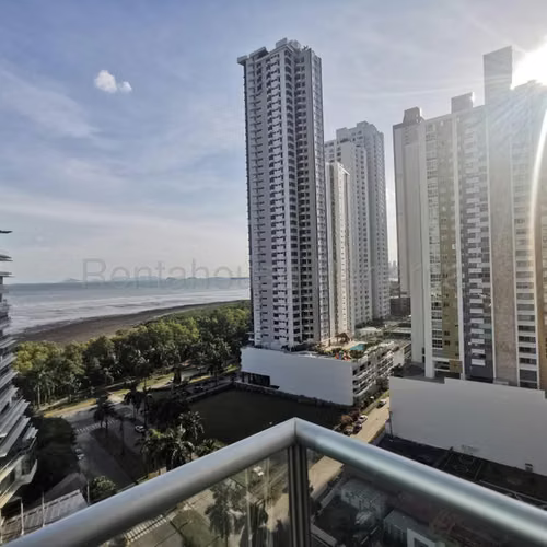 alquilo apartamento amoblado en costa del este OF 26-6229