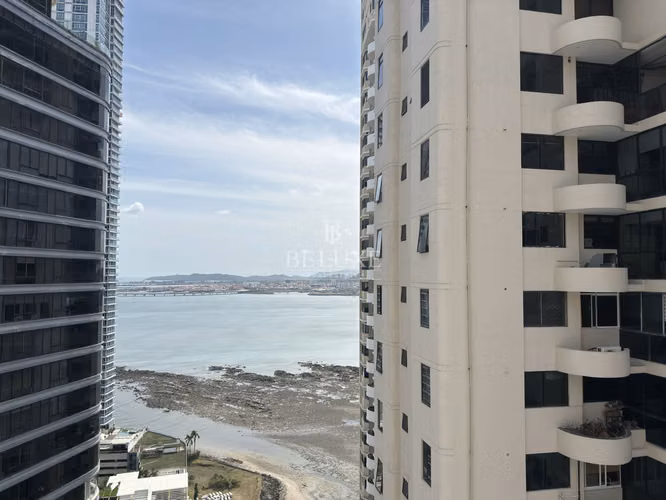 VENTA DE APARTAMENTO EN PH PERLA DEL PACIFICO, PUNTA PAITILLA (11 R)