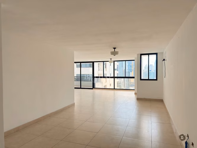 VENTA DE APARTAMENTO EN PH PERLA DEL PACIFICO, PUNTA PAITILLA (11 R)