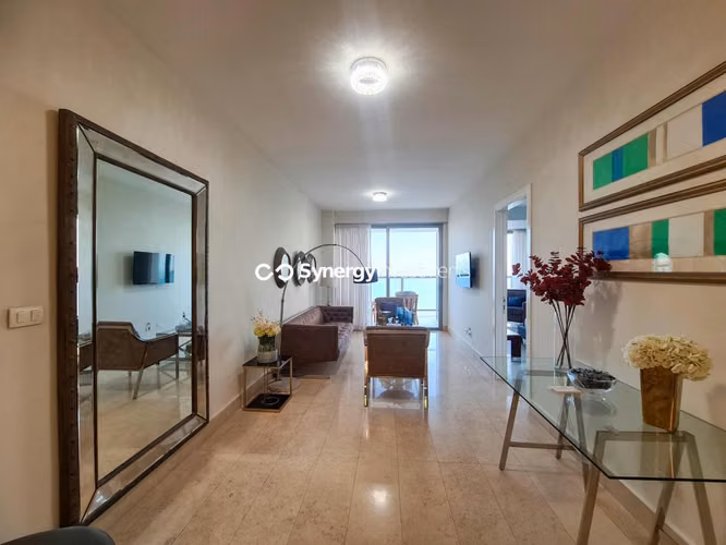 Apartamento en Venta en Avenida Balboa