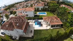 Casa en Venta en Santa Maria AFC 26-3180