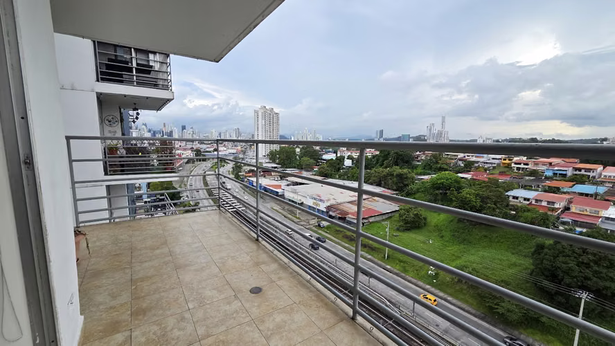 SOLD APARTMENT IN PAINTED HATO
