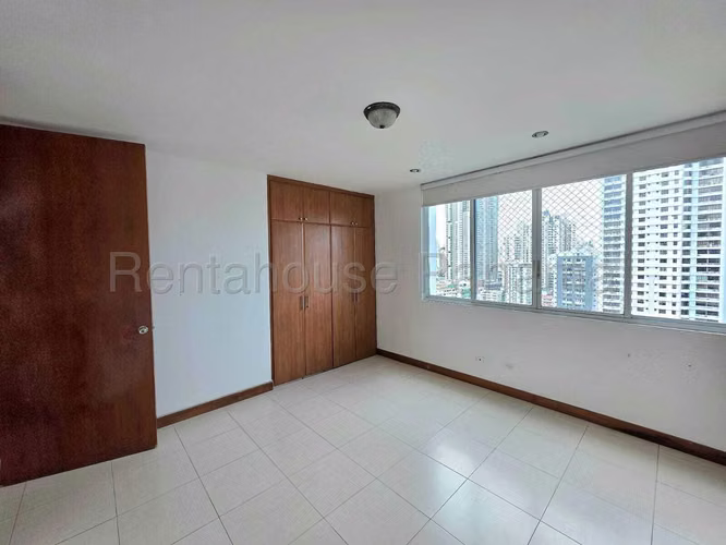 Venta de Apartamento en el Cangrejo Ph Mont Royale Mts2: 130 PD