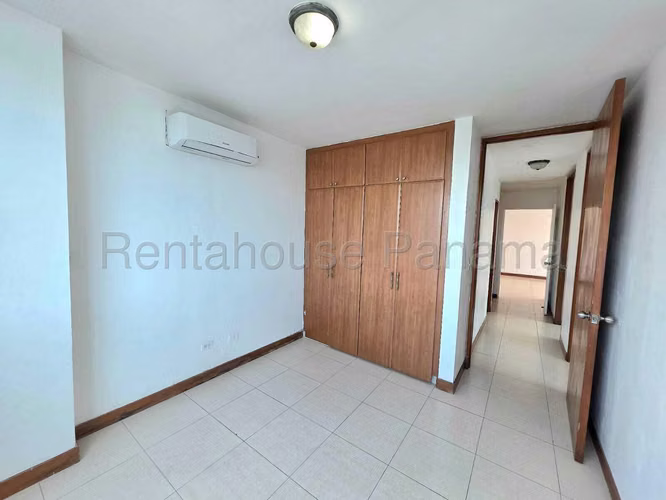 Venta de Apartamento en el Cangrejo Ph Mont Royale Mts2: 130 PD