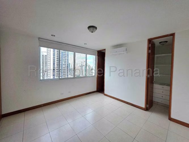 Venta de Apartamento en el Cangrejo Ph Mont Royale Mts2: 130 PD