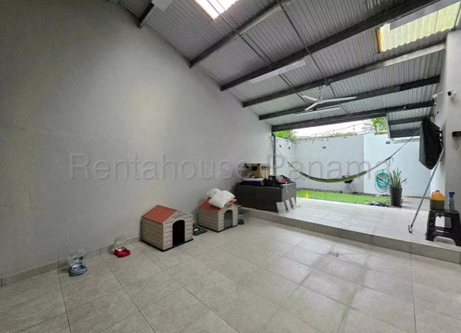 Casa en Venta en Reparto Nuevo Panama JG