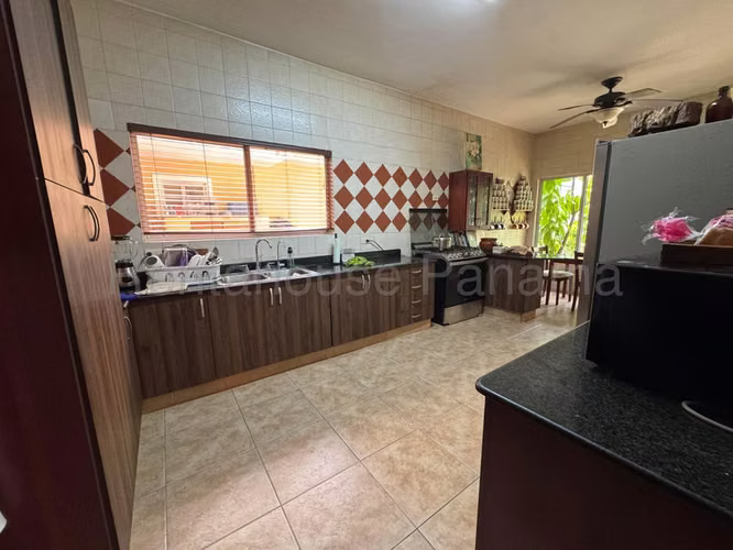 Casa en Venta en Costa del Este JG