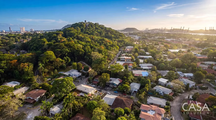 Casa De 3 Recámaras En Venta En Ancón, Panamá - Cerca Del Aeropuerto Albrook - Imagen 3