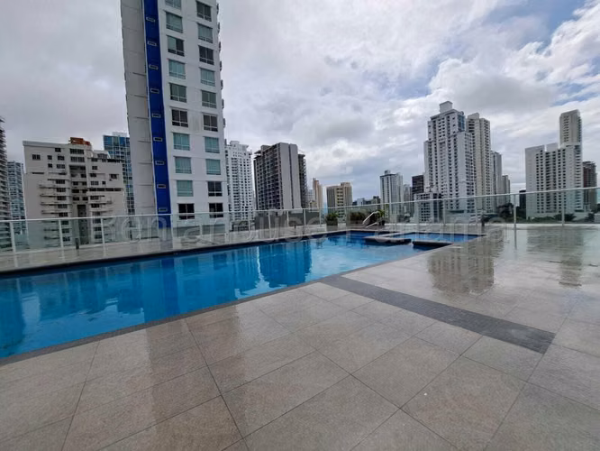 Venta de apartamento de 117.94m² amoblado en San Francisco 26JS3202