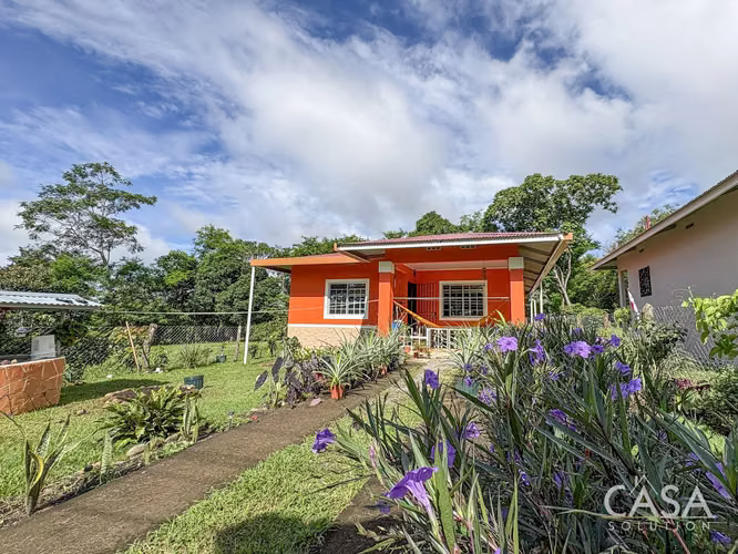 House for Sale with Solar Panels in Potrerillos, near Boquete